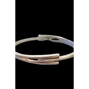 Vintage 1970s Silver Tone Interlocking Bracelet By Avon